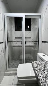 Een badkamer bij DaVinciHouse