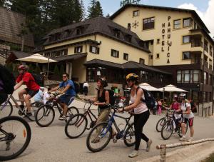 Cykling ved Hotel Pahuljica eller i nærheden