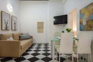 Area soggiorno di Aqua Suite - 1 BR in best location in Old San Juan