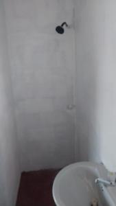 Vonios kambarys apgyvendinimo įstaigoje Punta Chilama