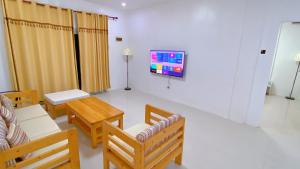 Телевизор и/или развлекательный центр в Green mango resort