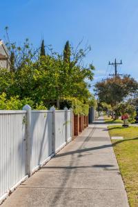 メルボルンにあるStayAU 2BRM Beach Family House Hamptonのギャラリーの写真