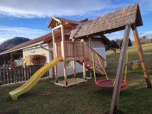 Leiksvæði fyrir börn á Promschhof