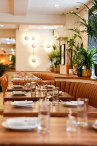 Restaurace v ubytování The Shelburne Sonesta New York