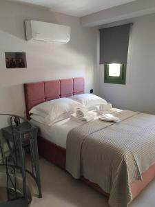 Gallery image of Art gray maisonette in Chios