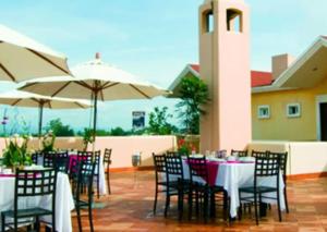 מסעדה או מקום אחר לאכול בו ב-Hotel Antiguo Fortin