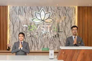 Gestir sem dvelja á Hotel Crystal Pashupati