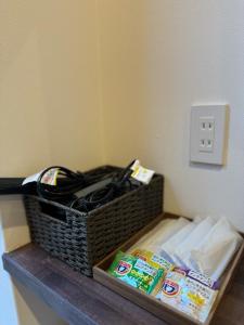 Foto dalla galleria di EarthVeloビル一棟貸しでフルリノベ済み各階に風呂トイレありで好立地でコスパ最高をめざしている宿です a Tokushima