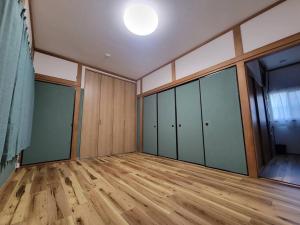 Gambar di galeri bagi 古民家　鈴乃家～SUZUNOYA　８名まで滞在可　船橋駅の隠れ宿 di Funabashi
