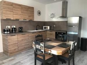 Η κουζίνα ή μικρή κουζίνα στο La Suite en Or