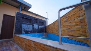 Bazén v ubytování Hotel Elpaso nebo v jeho okolí