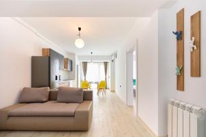 Η κουζίνα ή μικρή κουζίνα στο La Playa Apartment in Infinity Beach Resort - Parking