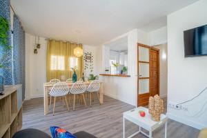 Kép EST1-SPACIOUSS appartment in the BEACH, BBQ, downtonwn, parking, fast WIFI Fibre szállásáról Rosesben a galériában