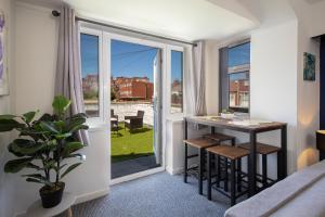 Μπαλκόνι ή βεράντα στο 02 Holmfield ( with sun terrace) +8 φωτογραφίες