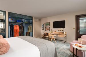 Ein Bett oder Betten in einem Zimmer der Unterkunft The Green