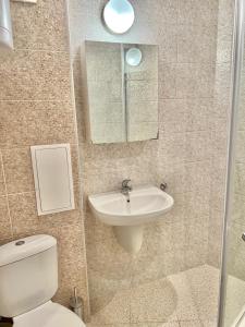 Ένα μπάνιο στο Varna Top Center 1