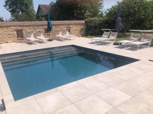 Bazén v ubytování Le Clos n°5 nebo v jeho okolí