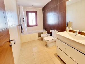 Łazienka w obiekcie Casa Daniela en Costa Teguise