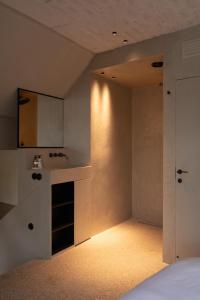 Kuchyň nebo kuchyňský kout v ubytování Luxe in Het Posthuis - nieuwe Stijlvolle Verblijven in Oud-Rekem