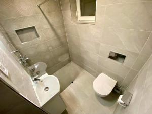 Koupelna v ubytování Balatonszéplaki nyaraló + 6 fotografií