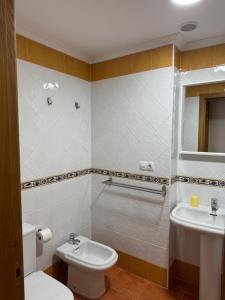 Koupelna v ubytování Apartagal-Urb. Traiñeira + 22 fotografií