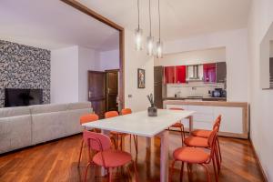 Кухня или мини-кухня в CASA RUFINO Sauna inclusa in centro
