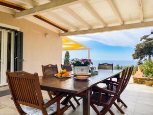 Naturlandskabet i nærheden af villaen