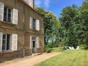 Zahrada ubytování Maison au milieu d'un parc
