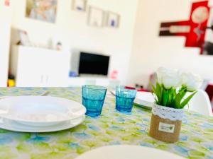 TV a/nebo společenská místnost v ubytování Sunrise Home
