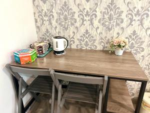 Coffee and tea making facilities at A Quattro Passi Da