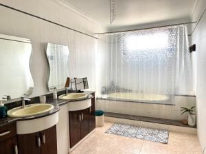 Gallery image of Alojamiento Turístico Casa Ela in L'Aldea