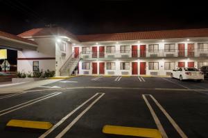 Galeriebild der Unterkunft Red Roof Inn Carson - Wilmington, CA in Wilmington