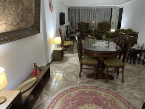 Posezení v ubytování Nile view apartment
