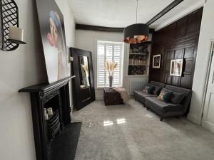 Posezení v ubytování Cromwell Cottage - Dog Friendly