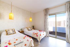 Postel nebo postele na pokoji v ubytování Villa Opal by Villa Plus + 21 fotografií