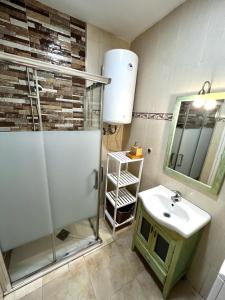 Łazienka w obiekcie Estudio BenalBeach NEW
