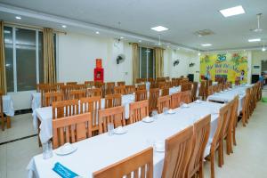 Møde- og/eller konferencelokalet på Phú Hồng 3 Hotel + 25 billeder