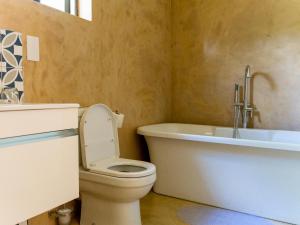 Gallery image of The Shrub Lodge in Victoria Falls +44 photos