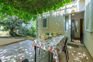 Fotografie z fotogalerie ubytování Family house Frana v destinaci Prožura