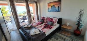 Et opholdsområde på Villa Dijana + 23 billeder