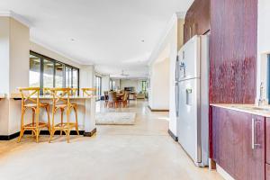 Φωτογραφία από το άλμπουμ του 116 Sameja Drive, Dunkirk Estate σε Sheffield Beach