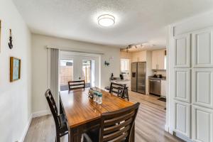 Imagen de la galería de Game Room, Private Pool South Daytona Home!, en South Daytona
