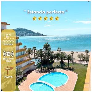 a view of the beach from the balcony of a hotel at SANTA BEACH in Roses