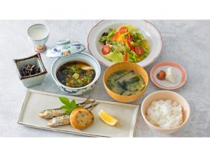 Myoken Onsen Nemu - Vacation STAY 20859v tesisinde konuklar için mevcut öğle yemeği ve/veya akşam yemeği seçenekleri