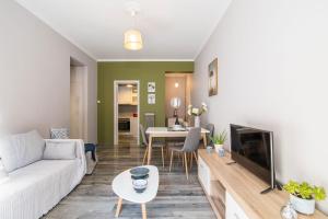 TV a/nebo společenská místnost v ubytování Mencrates Apartment