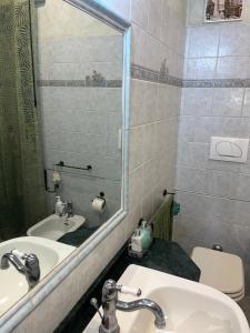 Vannituba majutusasutuses Specter Guesthouse