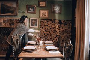 Gallery image of The Hare & Hounds Inn in Bowland Bridge +40 photos