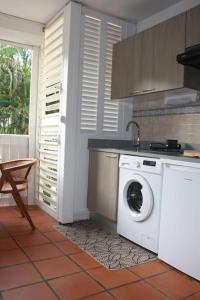 Nhà bếp/bếp nhỏ tại Parenthèse Créole