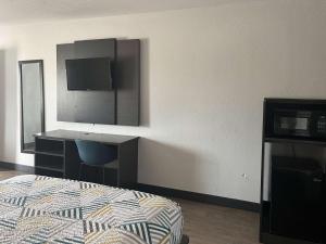 Postel nebo postele na pokoji v ubytování Motel 6 Seguin TX