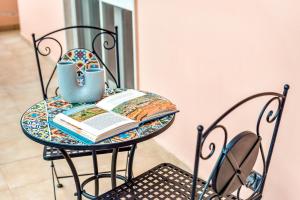 Knihovna v apartmánu